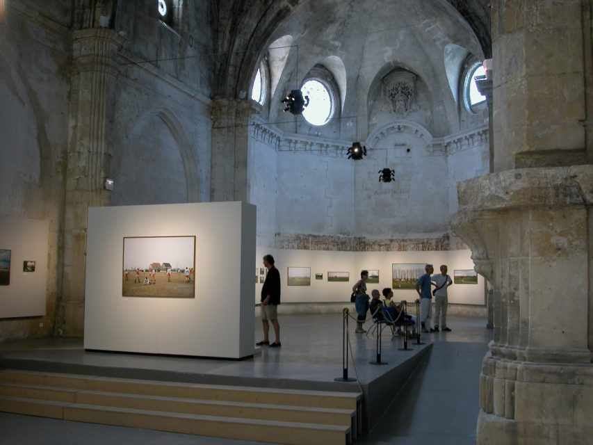 Hollandse Velden at Rencontres d'Arles, 2004