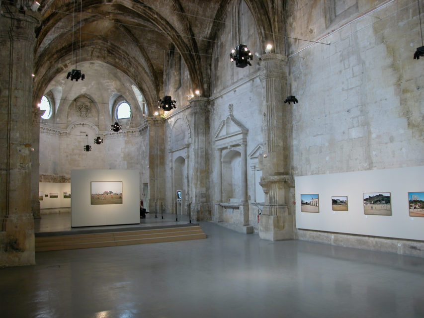 Hollandse Velden at Rencontres d'Arles, 2004